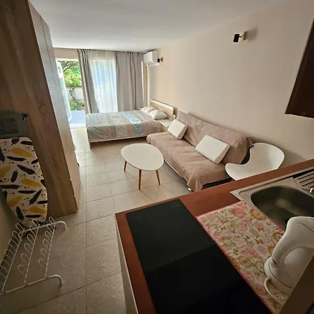 Treti Mart North Apartment