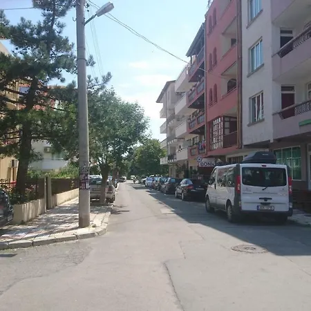 Apartment Treti Mart North
