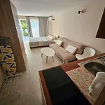 Treti Mart North Apartman